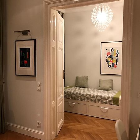 Luxury 2Br Apartment Neubaugasse Wina Bagian luar foto