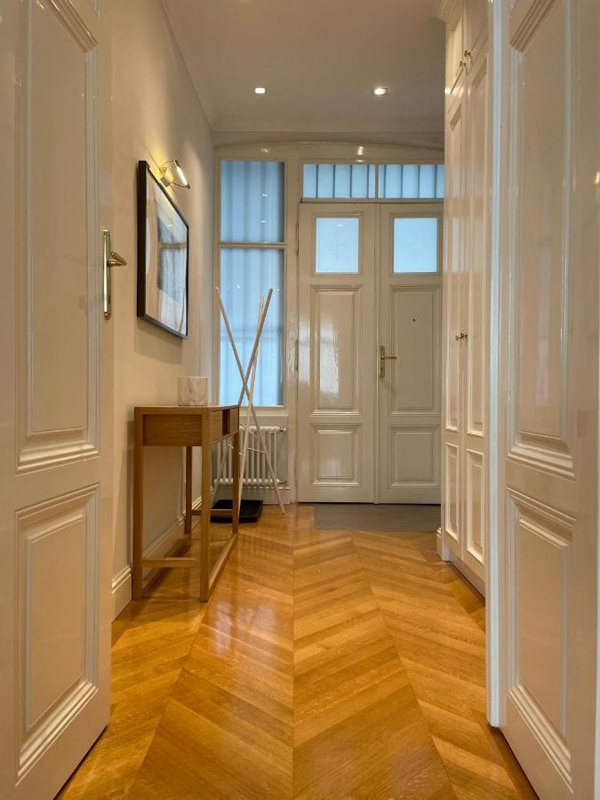 Luxury 2Br Apartment Neubaugasse Wina Bagian luar foto
